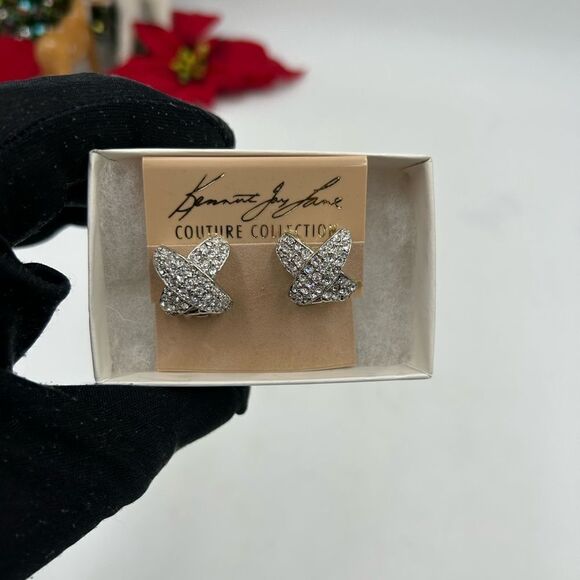 Women’s Kenneth J Lane rhodium plated crystal earrings NWT - Picture 5 of 6